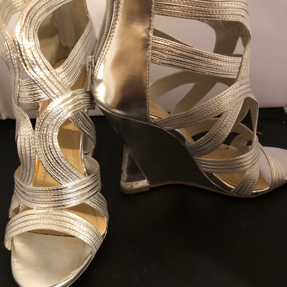 Silver Strap Wedges with Clear Wedge Corner